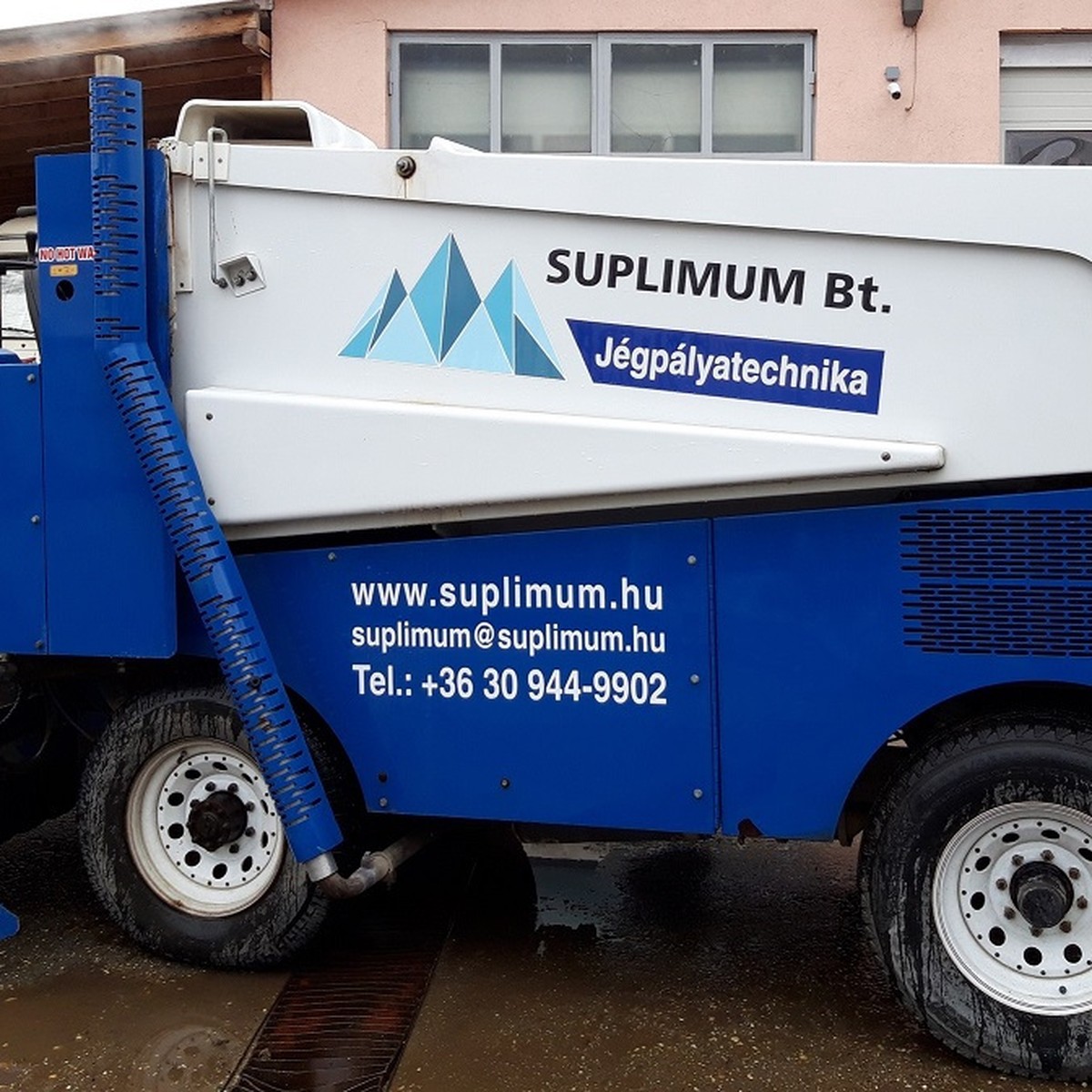 Zamboni 520 – 7686